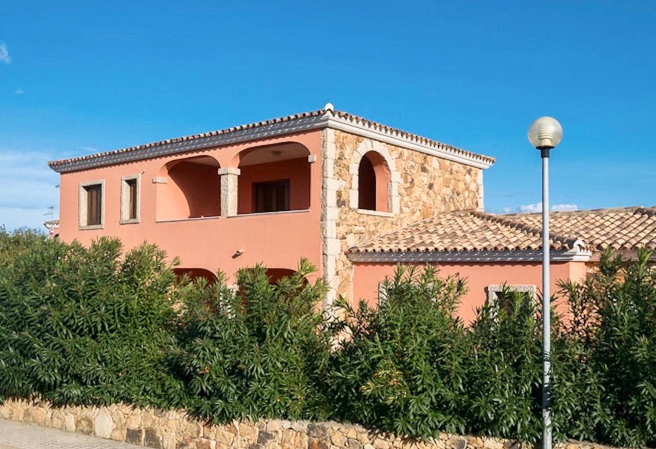 סאן תאודורו Iss Travel, La Ginestra - 2-Bedroom Apartment With Terrace And View Over Tavolara Island מראה חיצוני תמונה