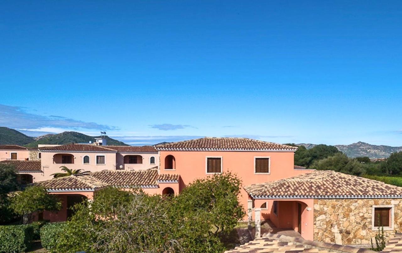 סאן תאודורו Iss Travel, La Ginestra - 2-Bedroom Apartment With Terrace And View Over Tavolara Island מראה חיצוני תמונה